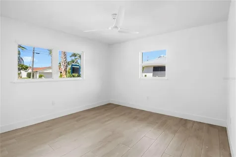 624 Dundee Lane Holmes Beach FL 34217