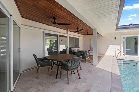 624 Dundee Lane Holmes Beach FL 34217