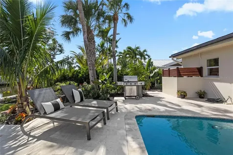 624 Dundee Lane Holmes Beach FL 34217