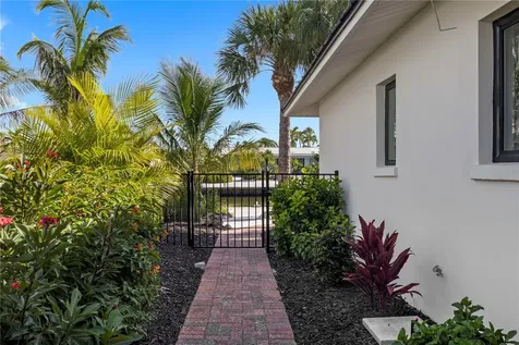 624 Dundee Lane Holmes Beach FL 34217