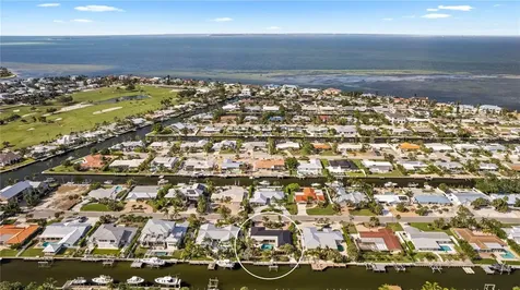 624 Dundee Lane Holmes Beach FL 34217
