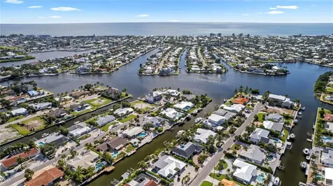624 Dundee Lane Holmes Beach FL 34217