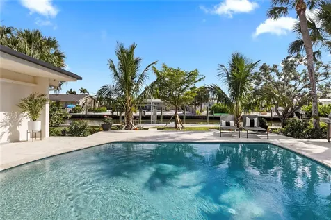624 Dundee Lane Holmes Beach FL 34217