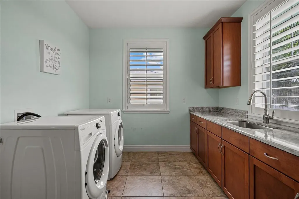 741 Shakett Creek Drive Nokomis FL 34275