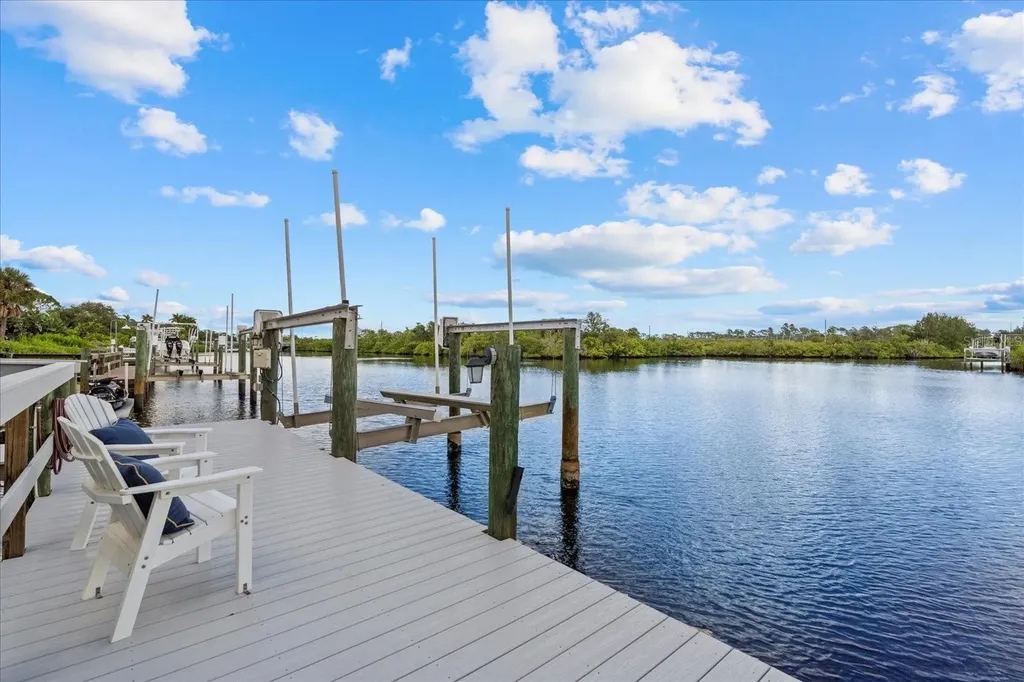 741 Shakett Creek Drive Nokomis FL 34275