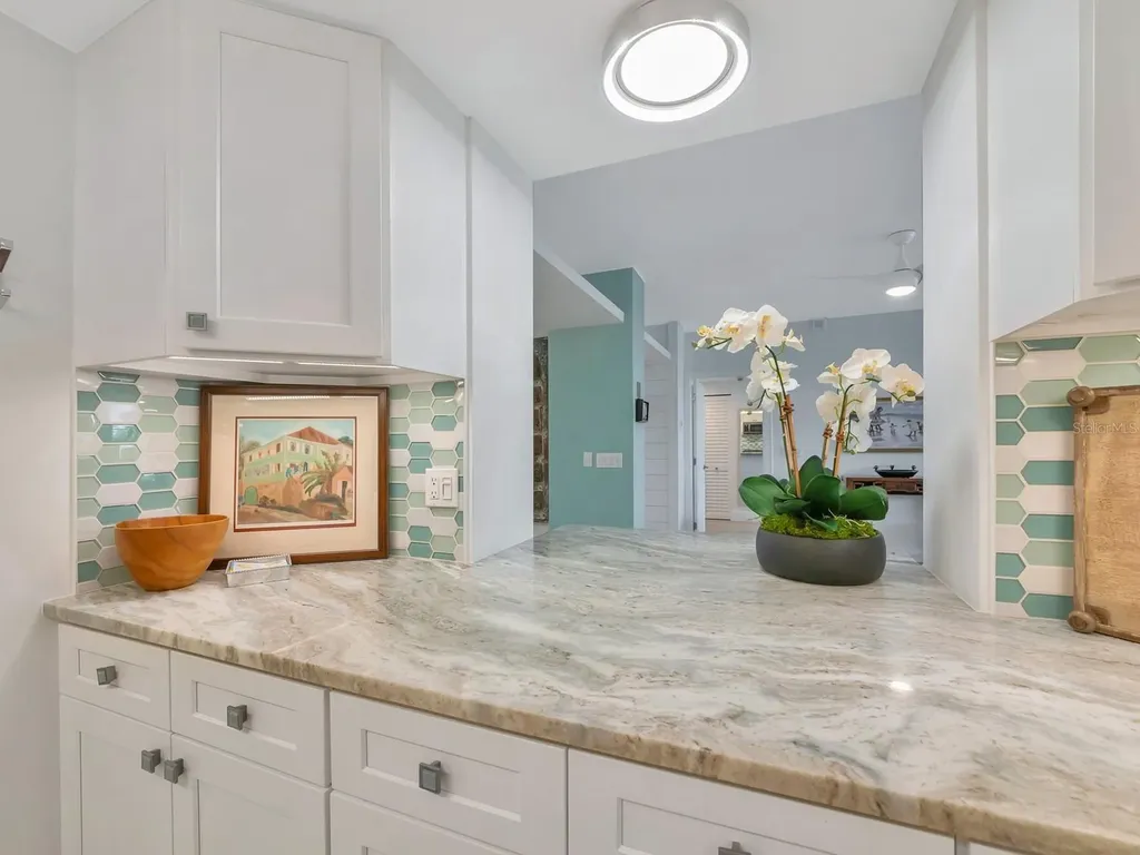 1255 N Gulfstream Avenue Sarasota FL 34236