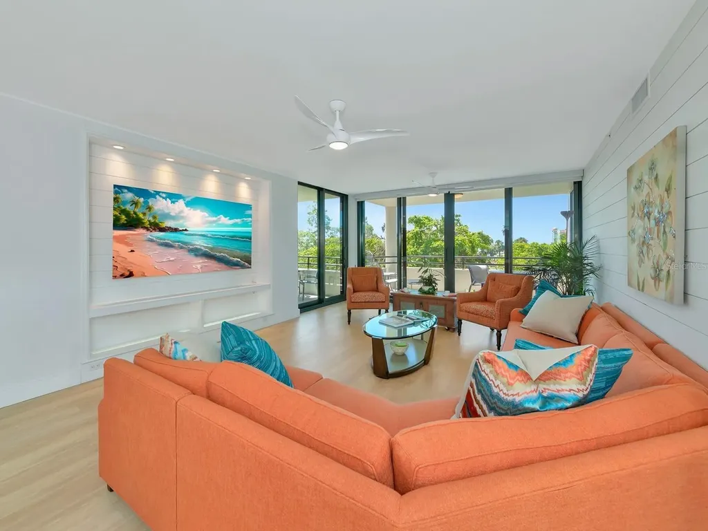 1255 N Gulfstream Avenue Sarasota FL 34236