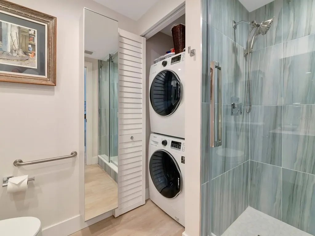 1255 N Gulfstream Avenue Sarasota FL 34236