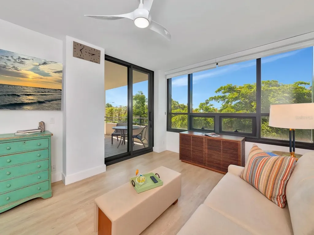 1255 N Gulfstream Avenue Sarasota FL 34236