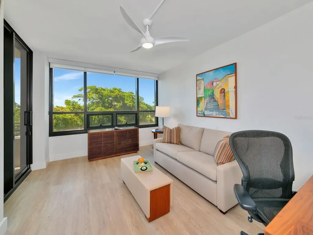 1255 N Gulfstream Avenue Sarasota FL 34236