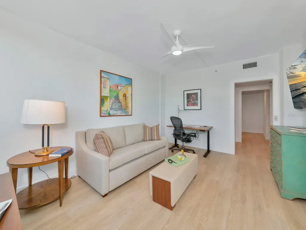 1255 N Gulfstream Avenue Sarasota FL 34236