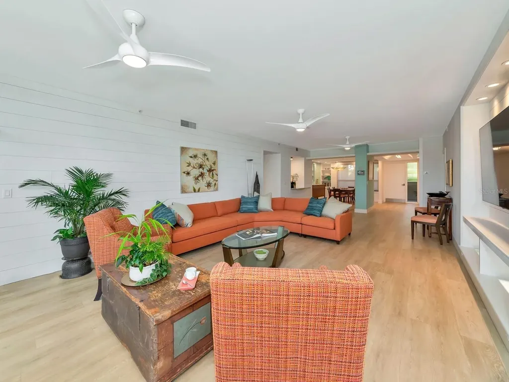 1255 N Gulfstream Avenue Sarasota FL 34236