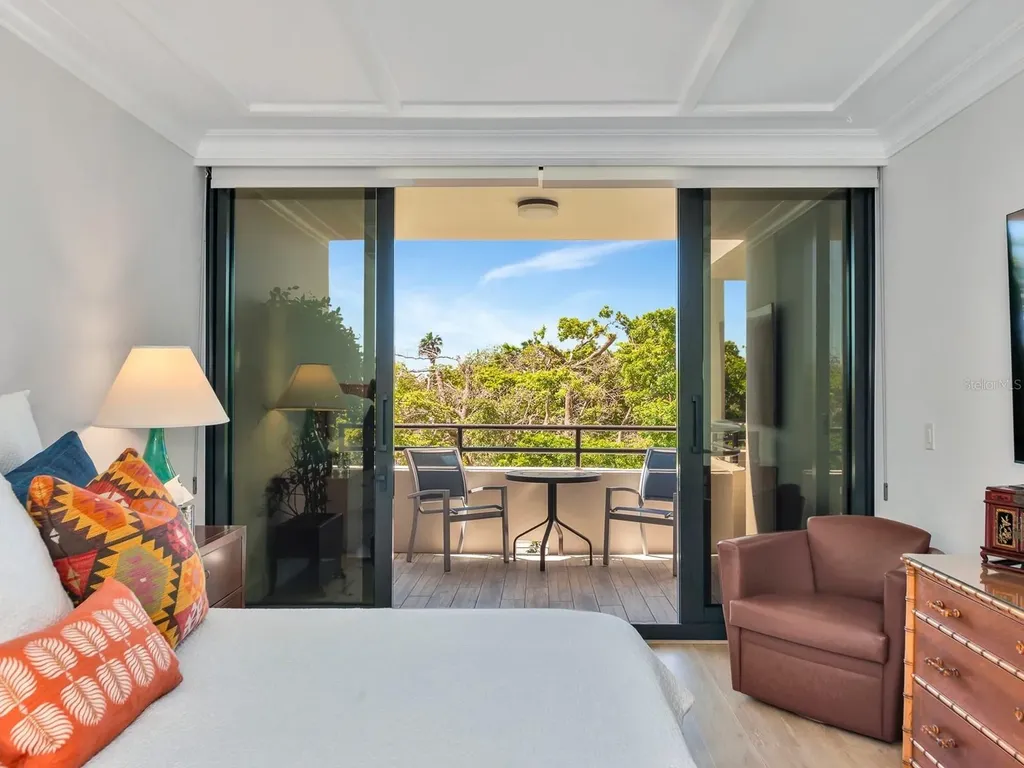 1255 N Gulfstream Avenue Sarasota FL 34236