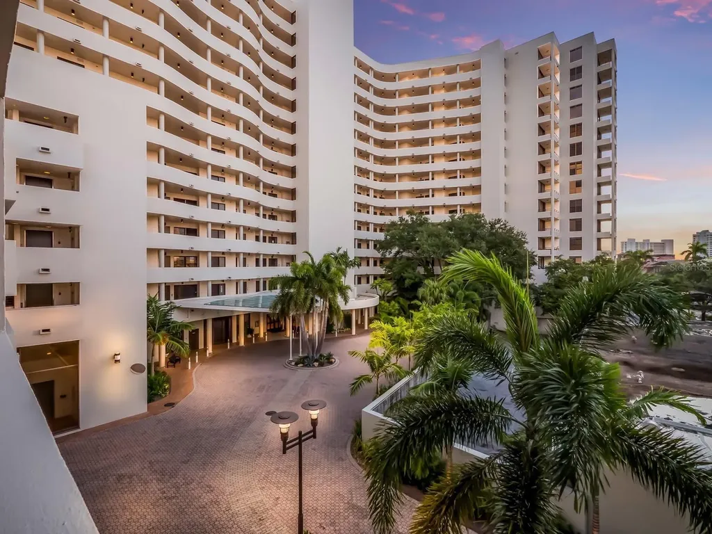 1255 N Gulfstream Avenue Sarasota FL 34236