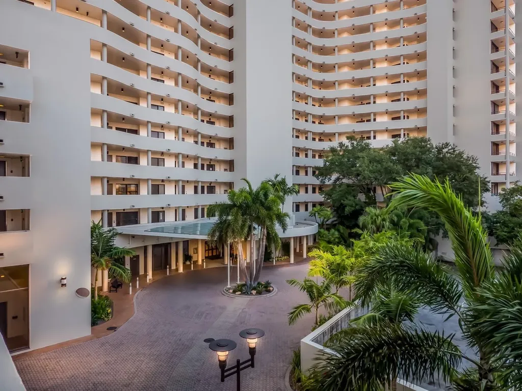 1255 N Gulfstream Avenue Sarasota FL 34236