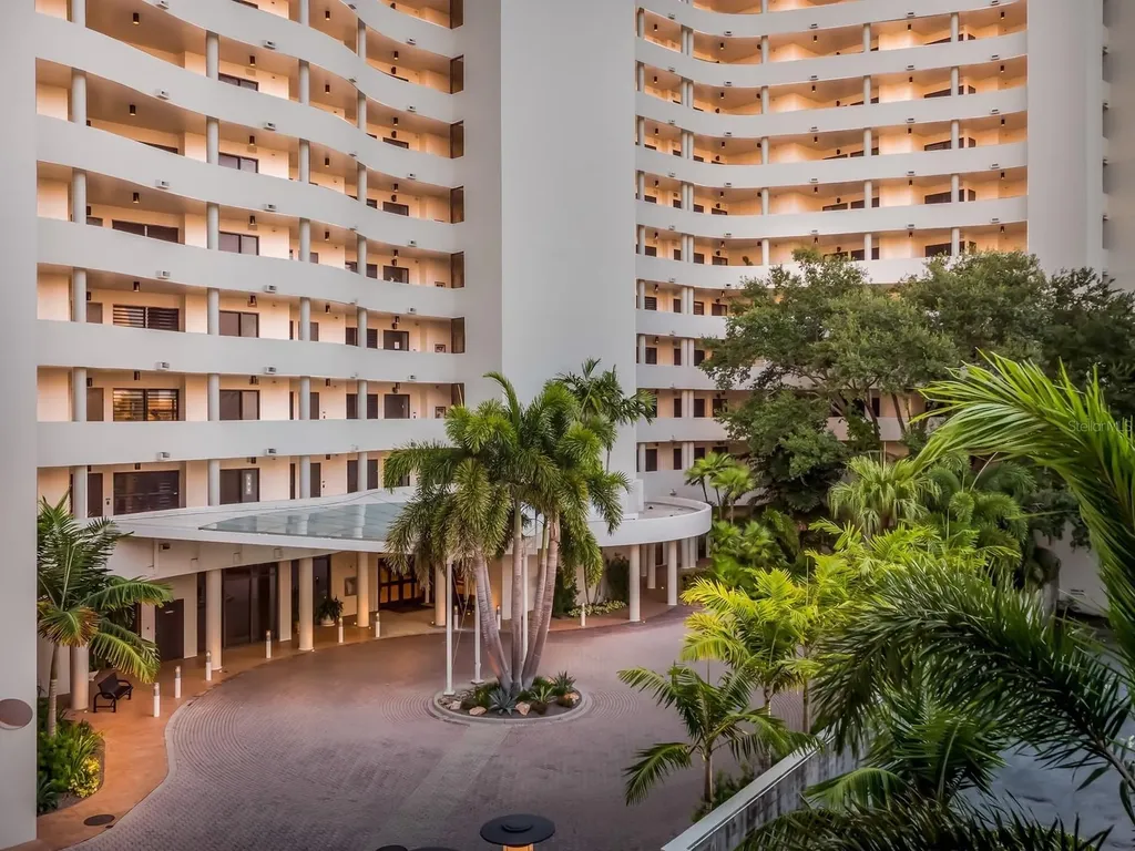 1255 N Gulfstream Avenue Sarasota FL 34236