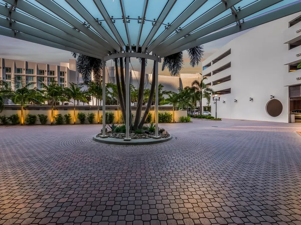 1255 N Gulfstream Avenue Sarasota FL 34236