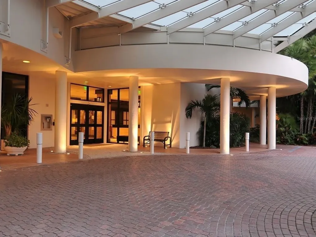 1255 N Gulfstream Avenue Sarasota FL 34236