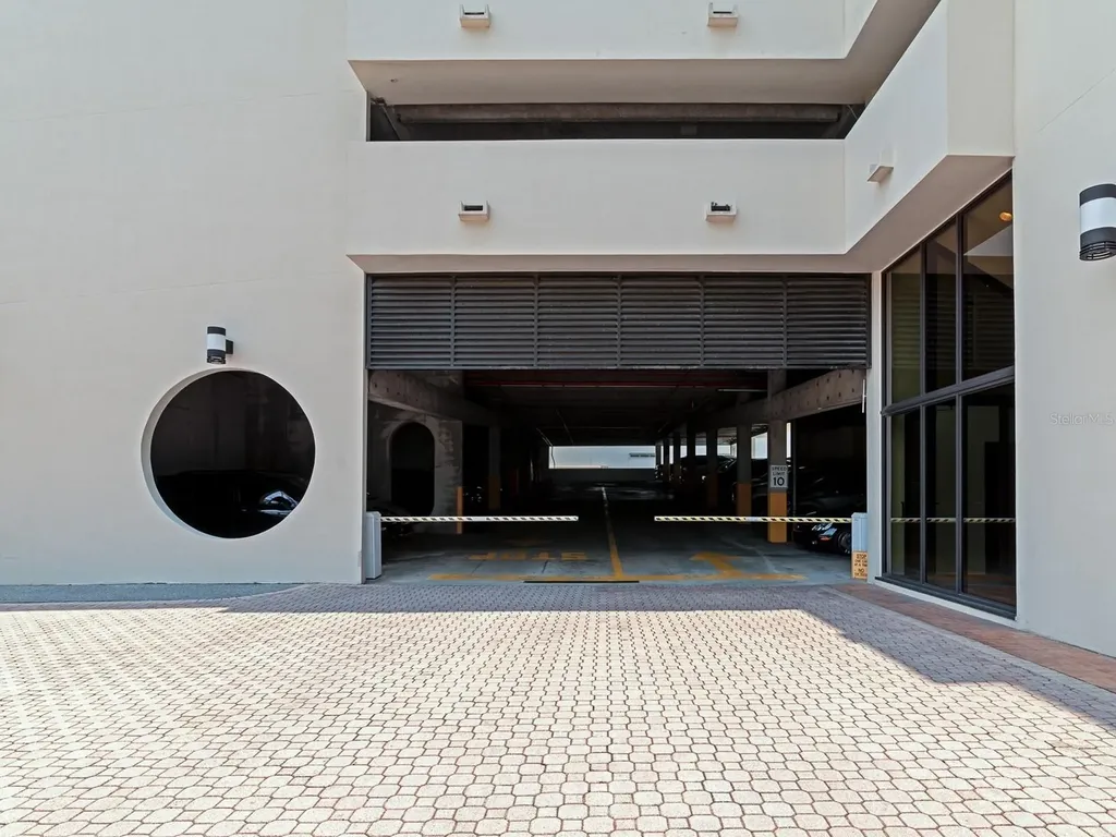 1255 N Gulfstream Avenue Sarasota FL 34236