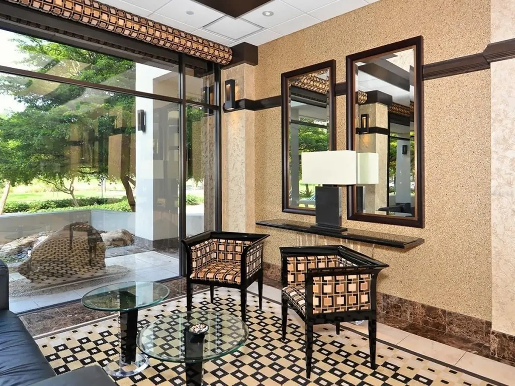 1255 N Gulfstream Avenue Sarasota FL 34236