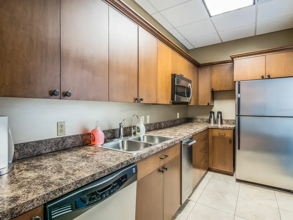 1255 N Gulfstream Avenue Sarasota FL 34236