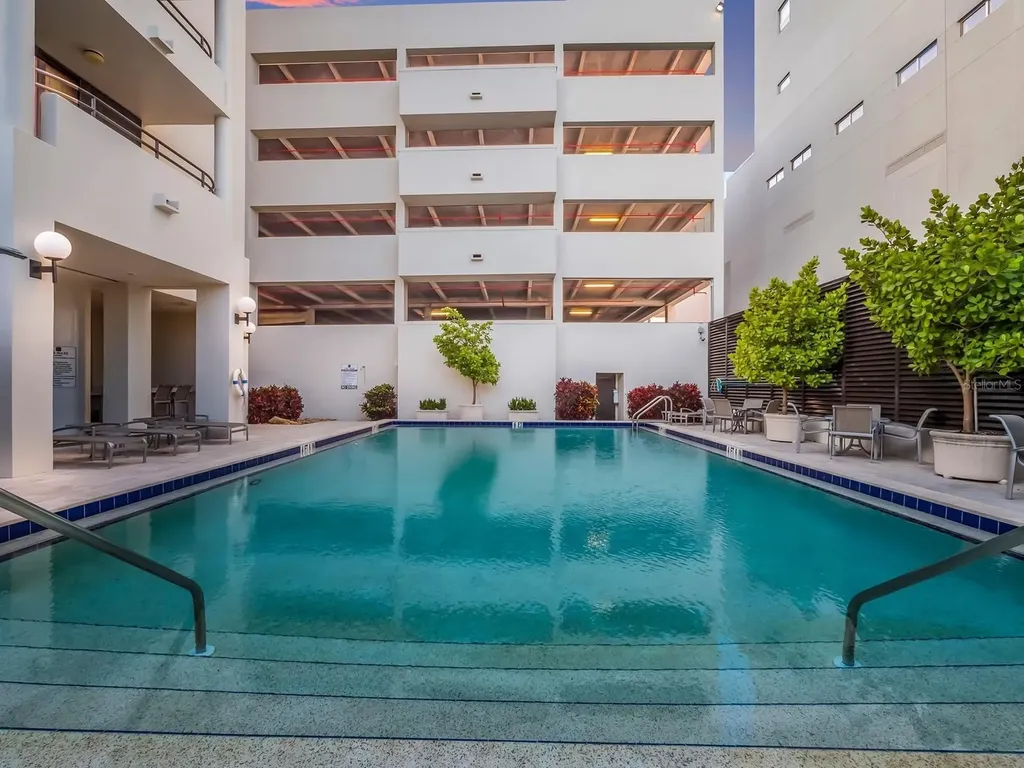 1255 N Gulfstream Avenue Sarasota FL 34236