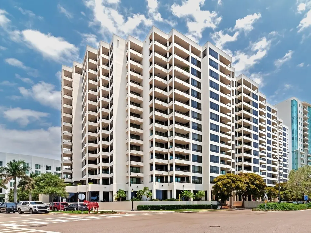 1255 N Gulfstream Avenue Sarasota FL 34236