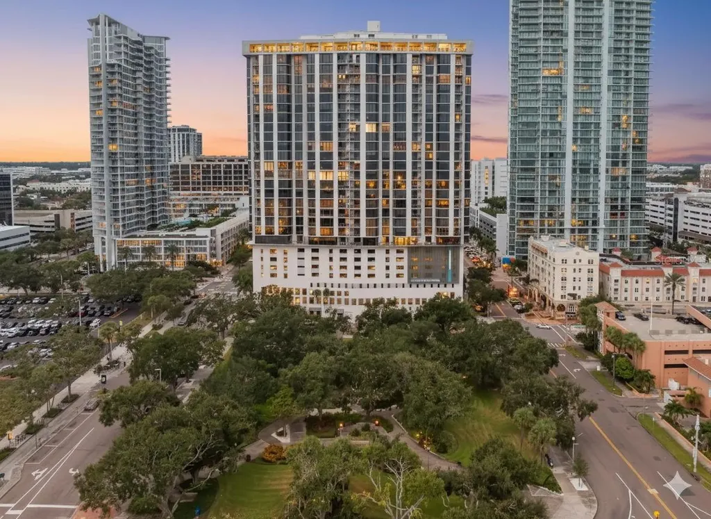 1 Beach Drive SE St Petersburg FL 33701