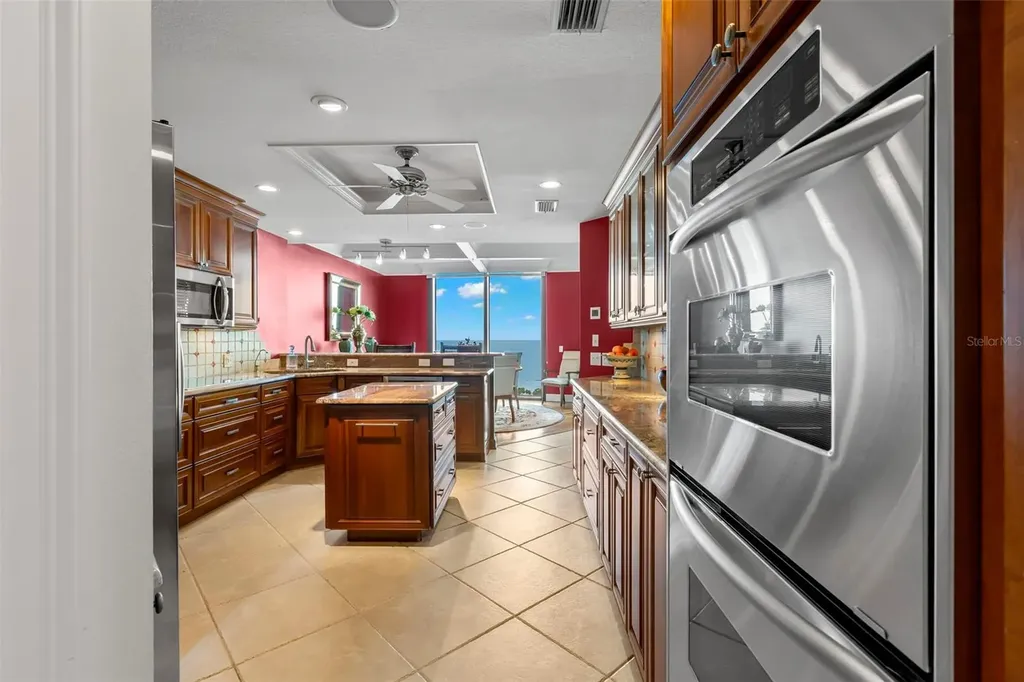 1 Beach Drive SE St Petersburg FL 33701