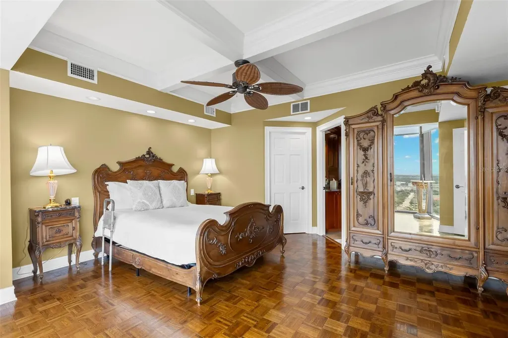 1 Beach Drive SE St Petersburg FL 33701