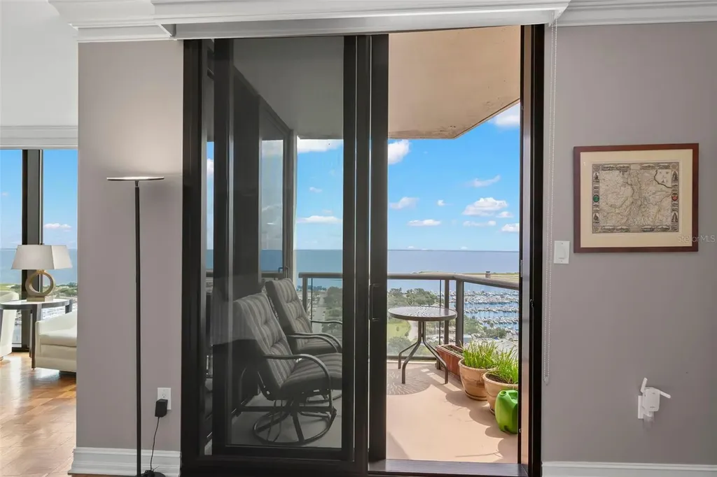 1 Beach Drive SE St Petersburg FL 33701