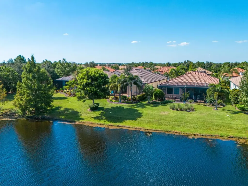16532 Hillside Circle Lakewood Ranch FL 34202