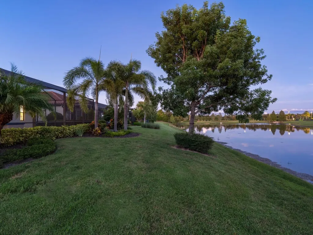 16532 Hillside Circle Lakewood Ranch FL 34202