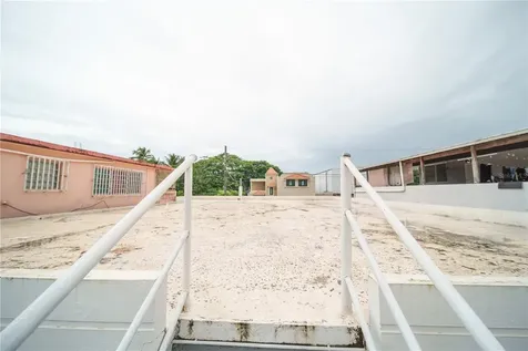 353 Principal Carolina PR 00985