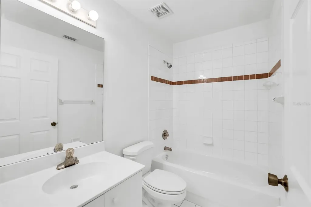 6635 Huntington Lakes Circle Naples FL 34119