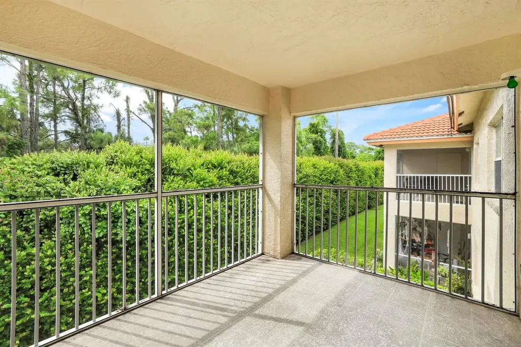 6635 Huntington Lakes Circle Naples FL 34119