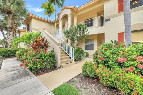 6635 Huntington Lakes Circle Naples FL 34119