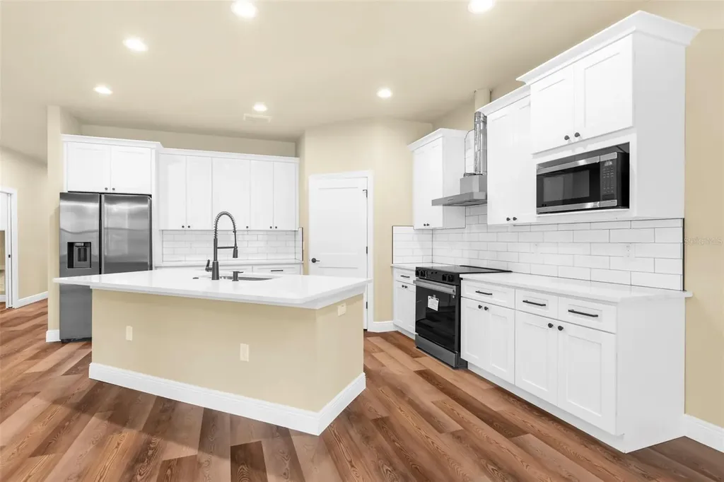 16143 Penn State Road Weeki Wachee FL 34614