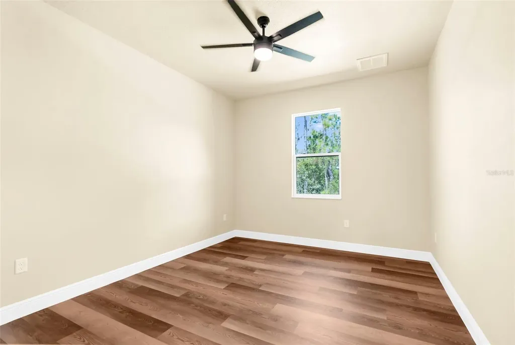 16143 Penn State Road Weeki Wachee FL 34614