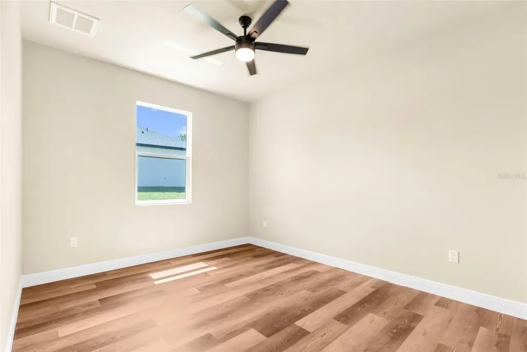 16143 Penn State Road Weeki Wachee FL 34614