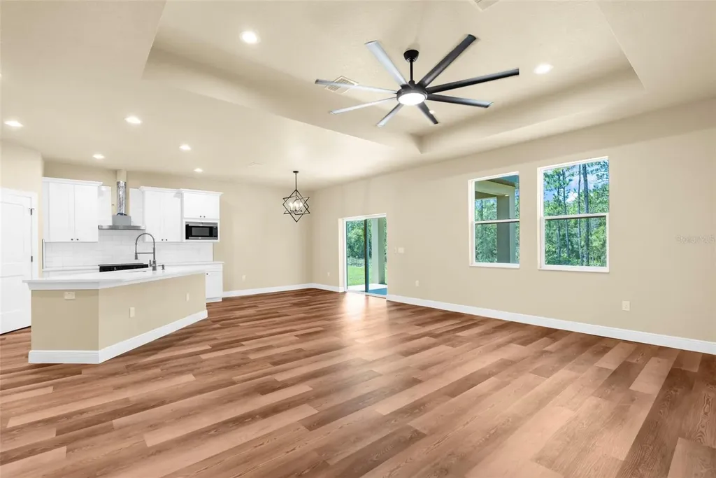16143 Penn State Road Weeki Wachee FL 34614