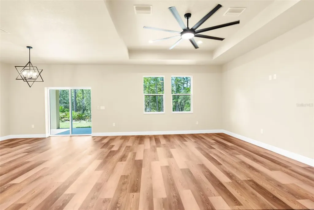 16143 Penn State Road Weeki Wachee FL 34614