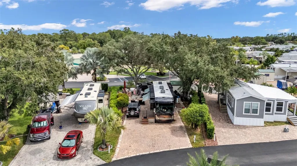 16357 Cherry Tree Court Clermont FL 34714