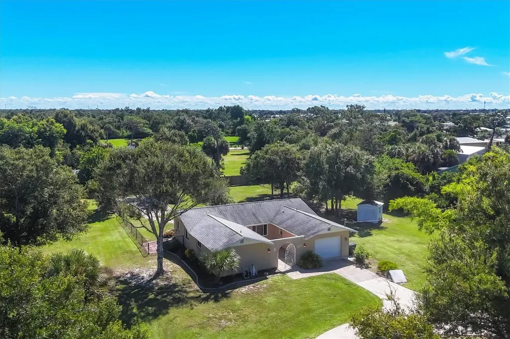 1135 Range Road Englewood FL 34224