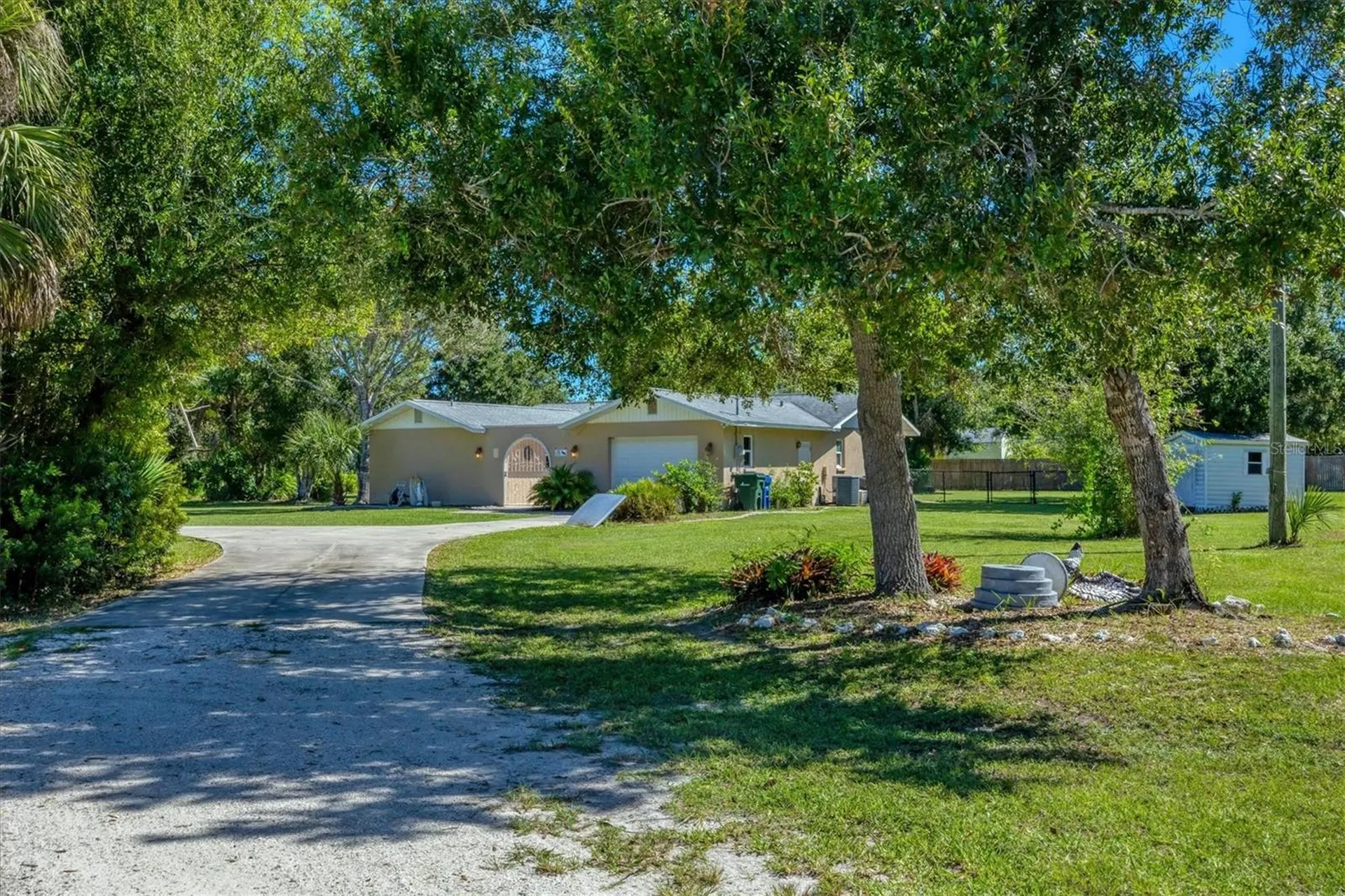 1135 Range Road Englewood FL 34224