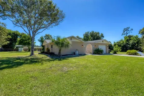 1135 Range Road Englewood FL 34224