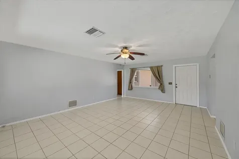 1135 Range Road Englewood FL 34224