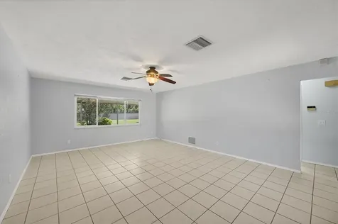 1135 Range Road Englewood FL 34224