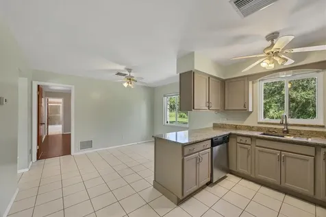 1135 Range Road Englewood FL 34224