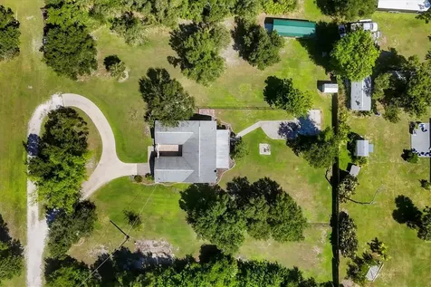 1135 Range Road Englewood FL 34224